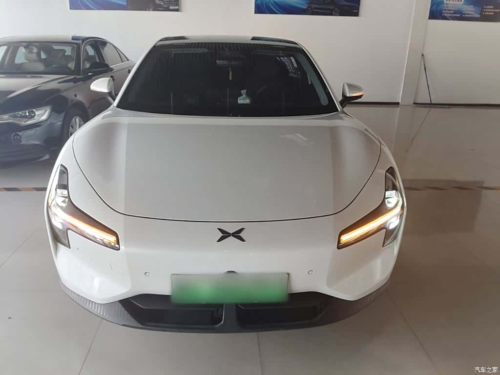Xpeng Mona M03, 2025 3