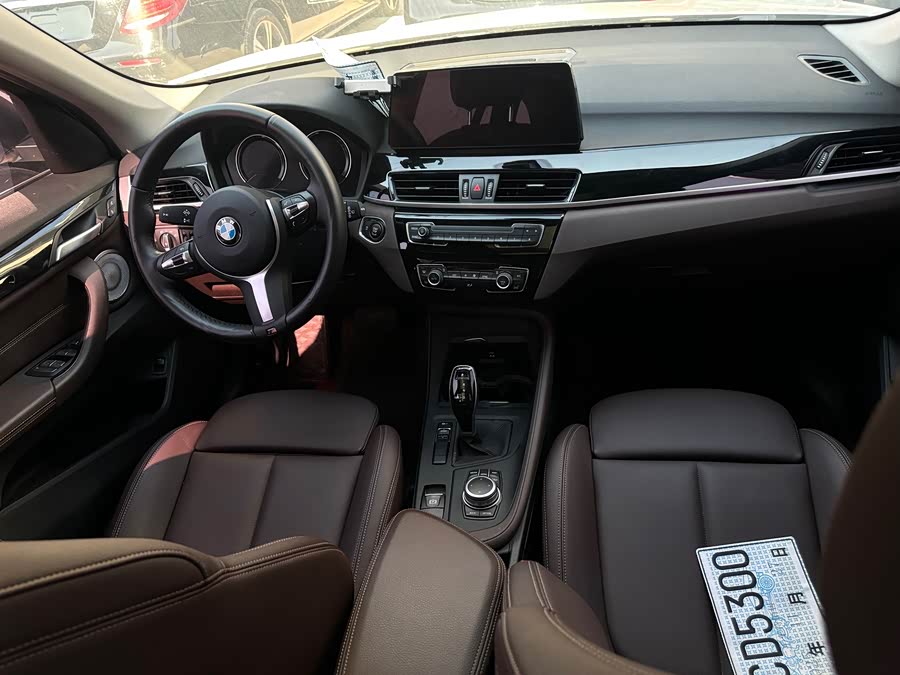 BMW X1 2021, фото 30