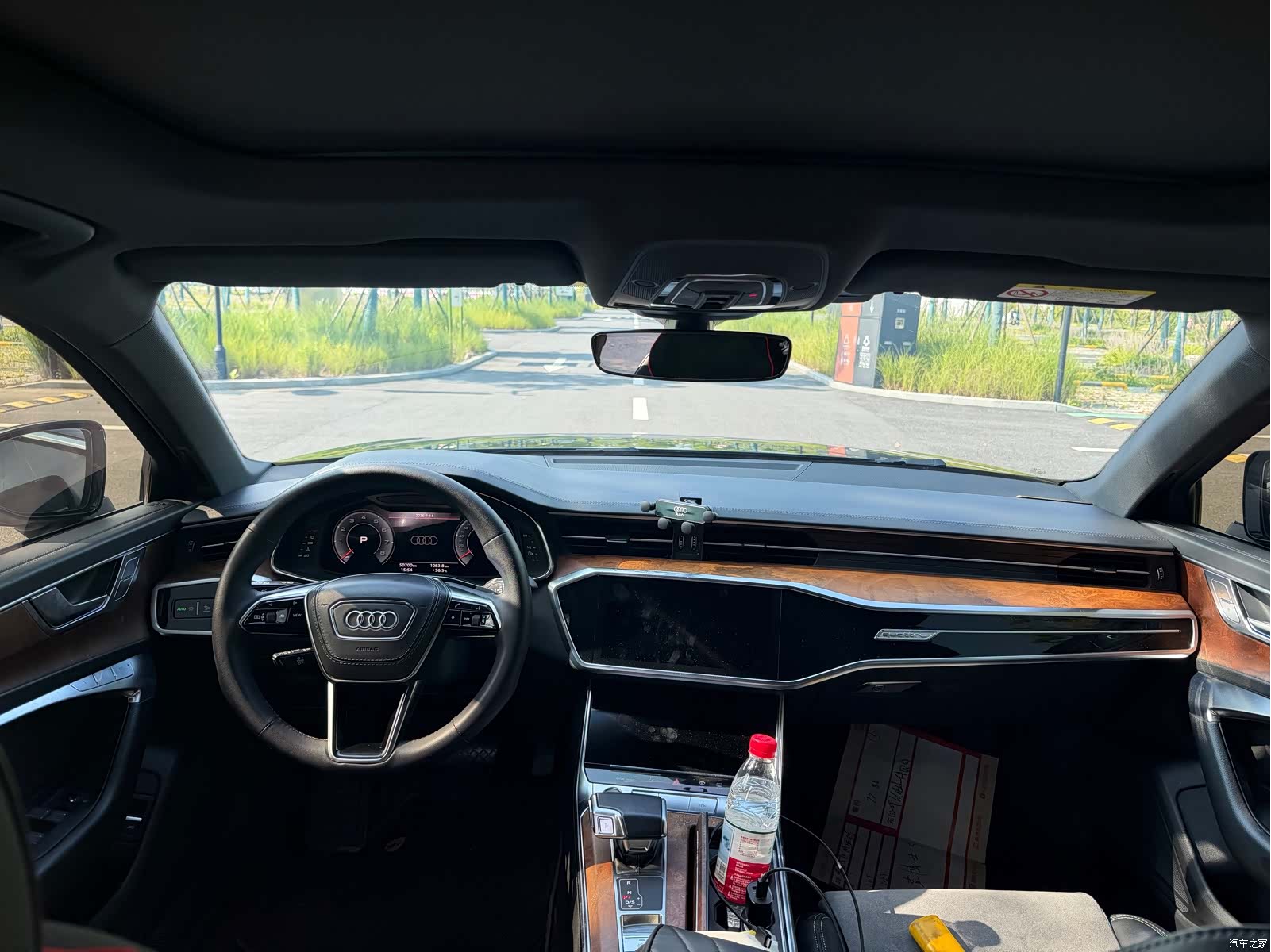 Audi A6L, 2022 все фото