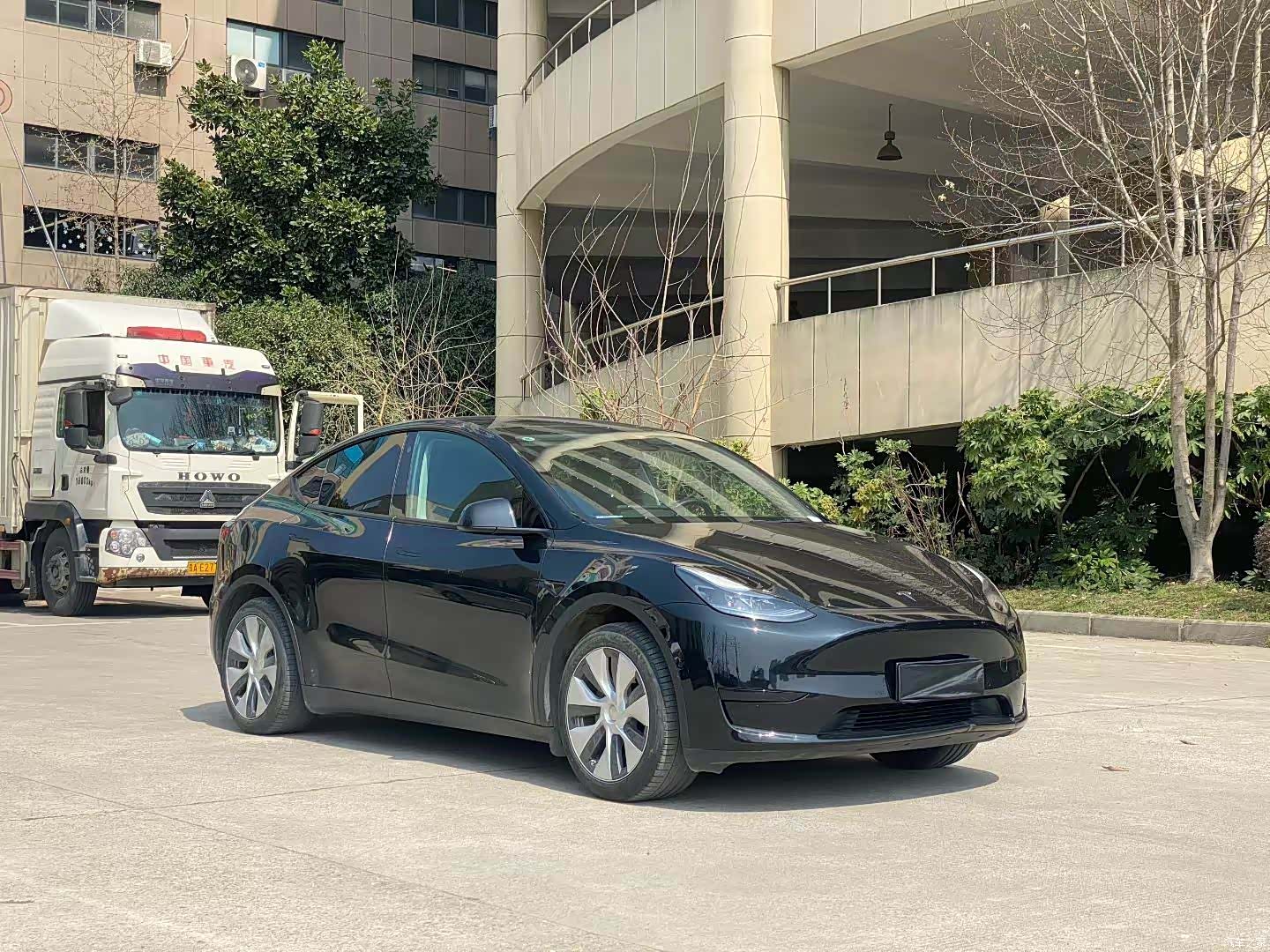 Tesla Model Y, 2023 3