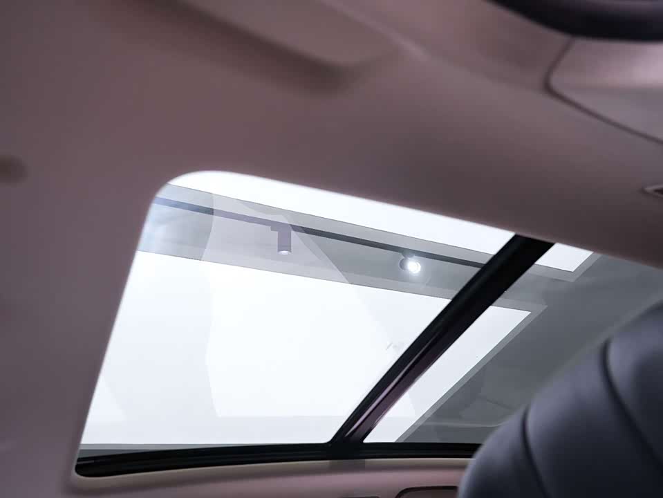 AITO Ask the world M7