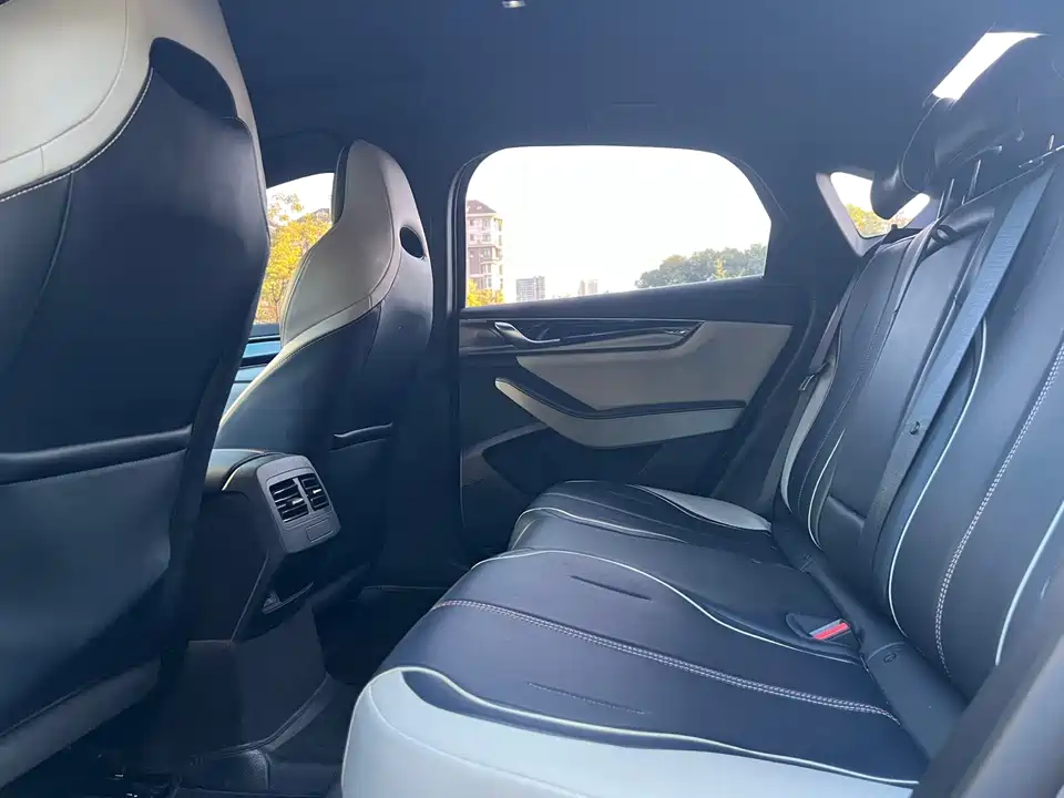 BYD Qin Yuan BYD Qin Yuan