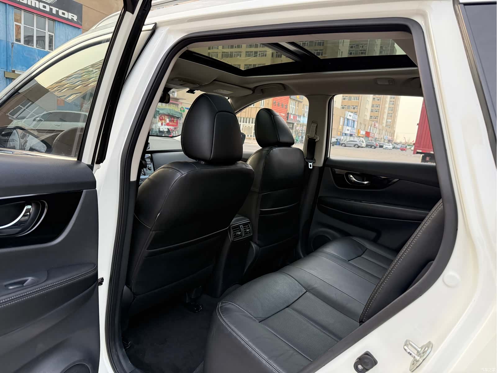 Nissan X-Trail, 2018 10