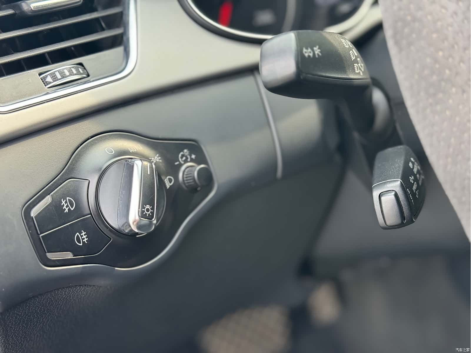 Audi A4L, 2014 16
