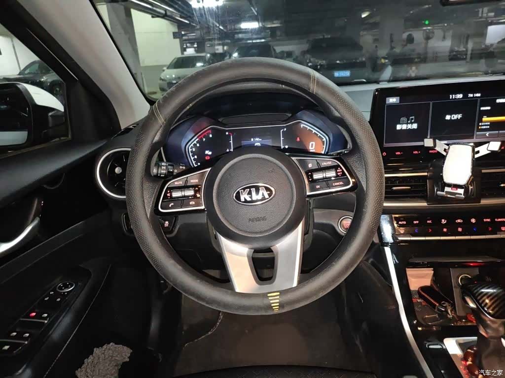 Kia K3, 2020 3