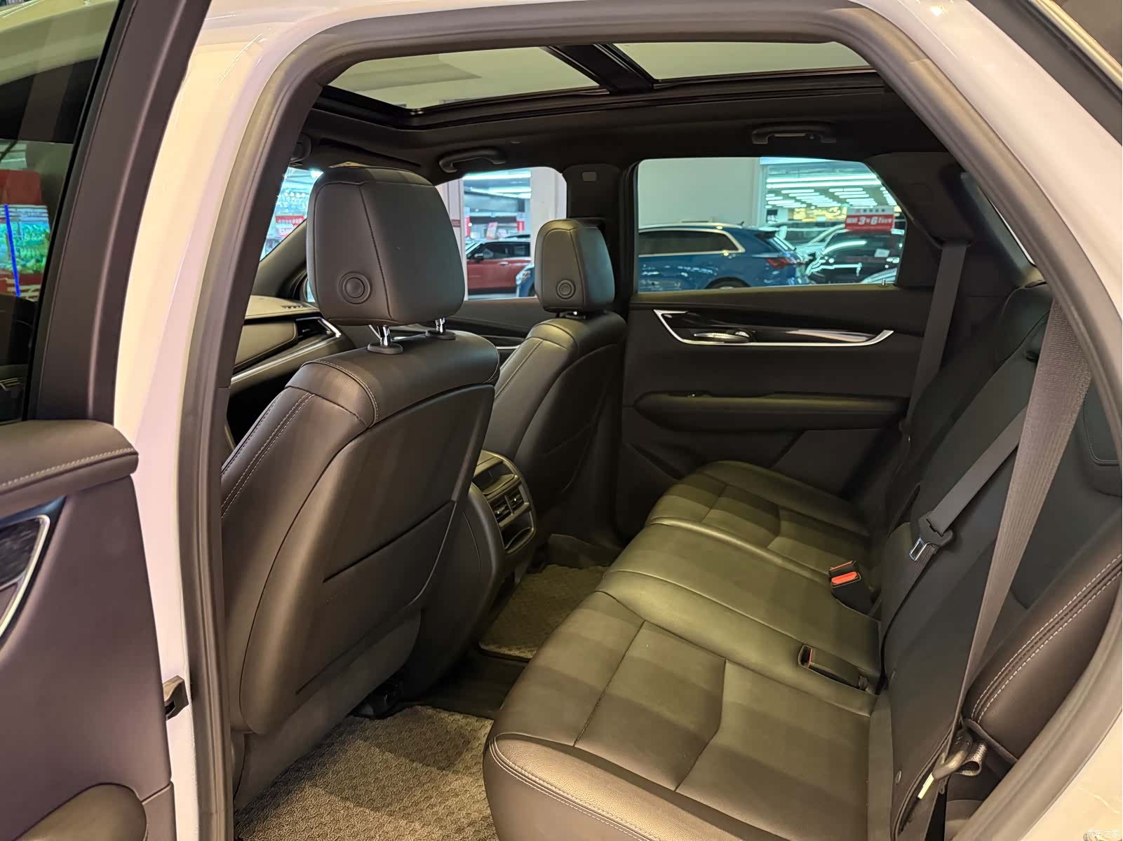 Cadillac XT5, 2022 8