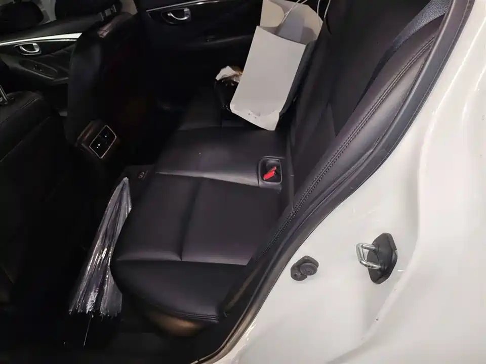 Infiniti Q50L Infiniti Q50L