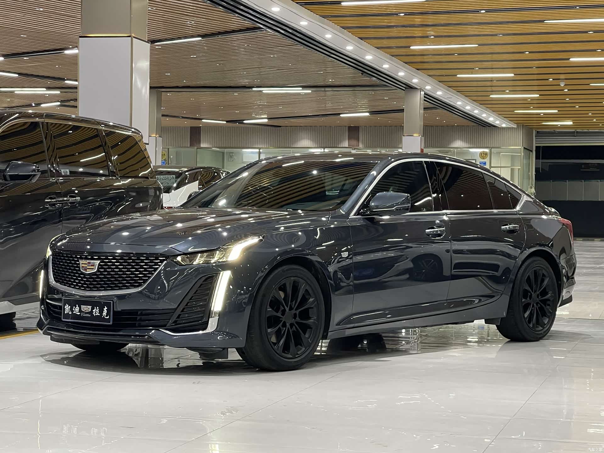 Cadillac CT5, 2021 1