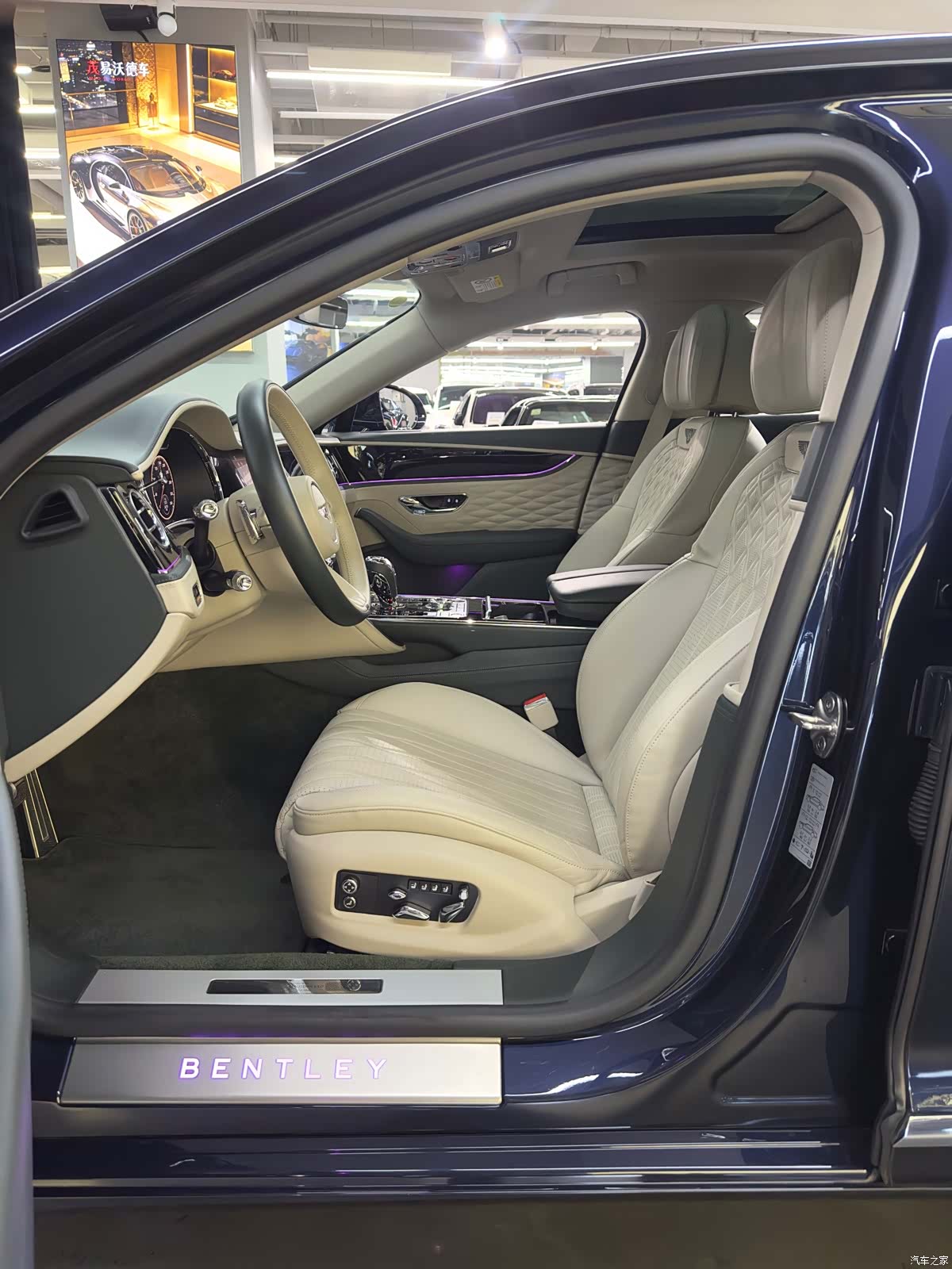Bentley Flying Spur, 2022 10
