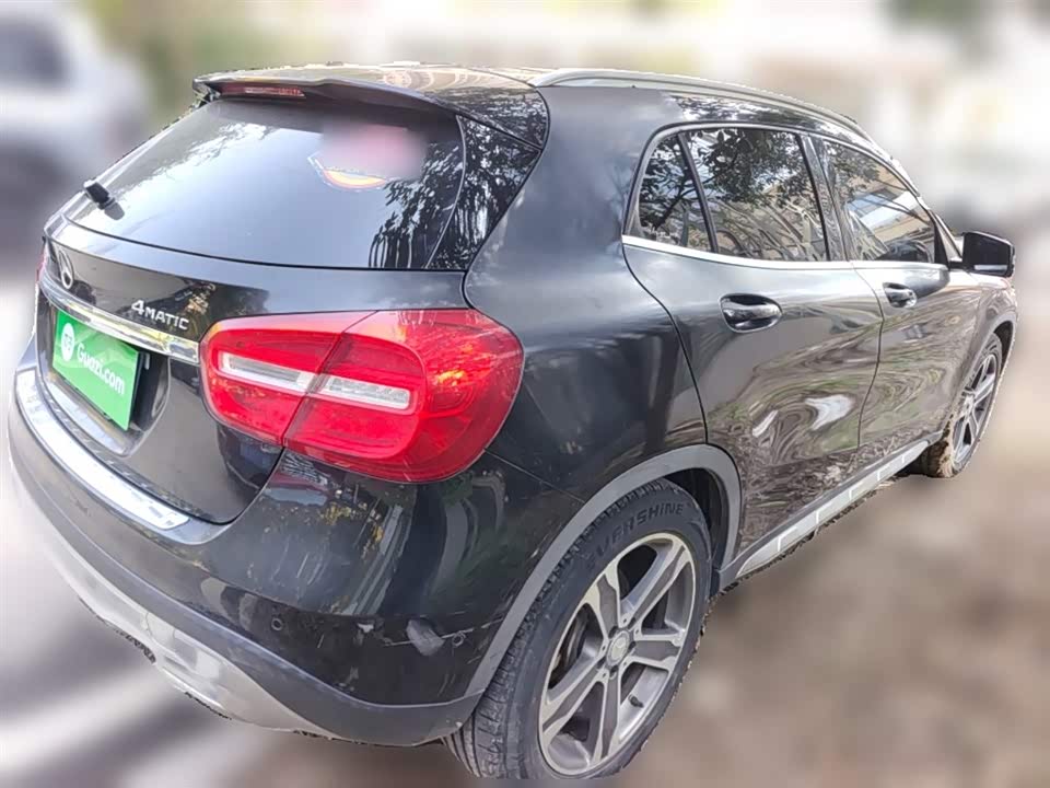 Mercedes-Benz GLA