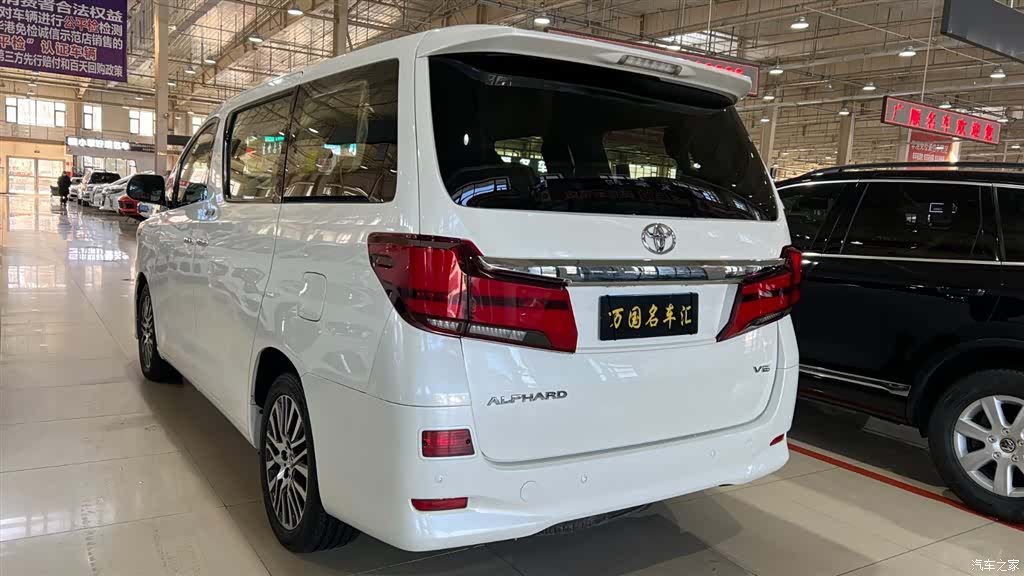 Toyota Alphard, 2016 все фото