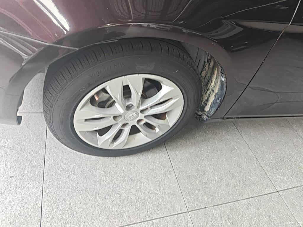 Geely Emgrand, 2015 23