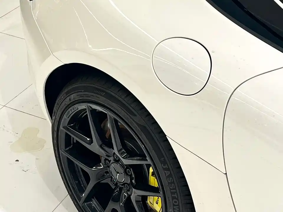 Mercedes-Benz AMG GT Mercedes-Benz AMG GT