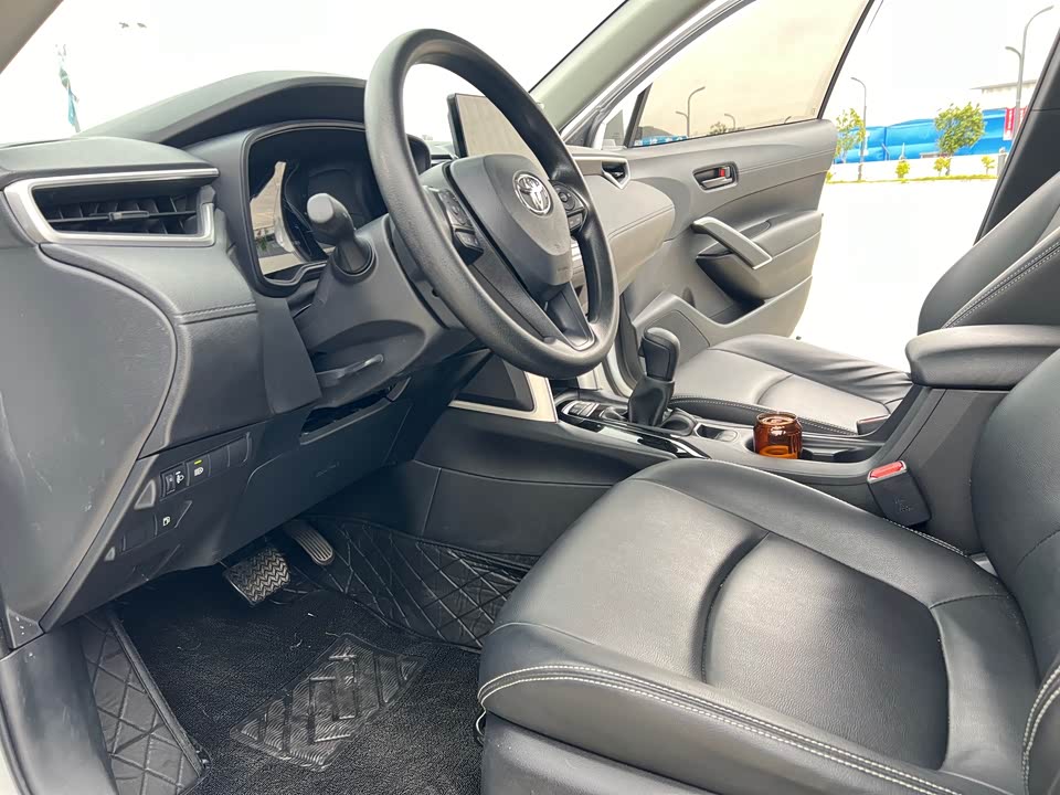 Toyota Corolla Sharp amplifier