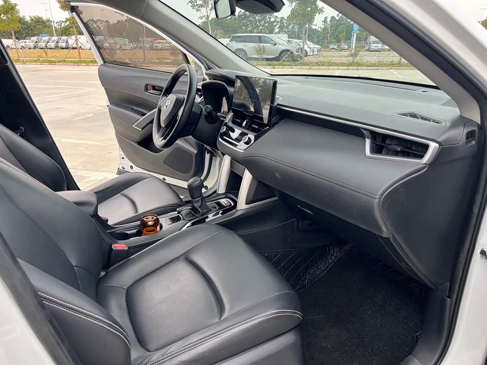 Toyota Corolla Sharp amplifier