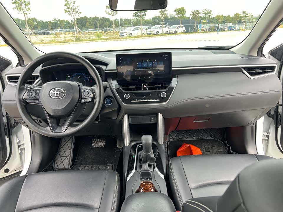 Toyota Corolla Sharp amplifier