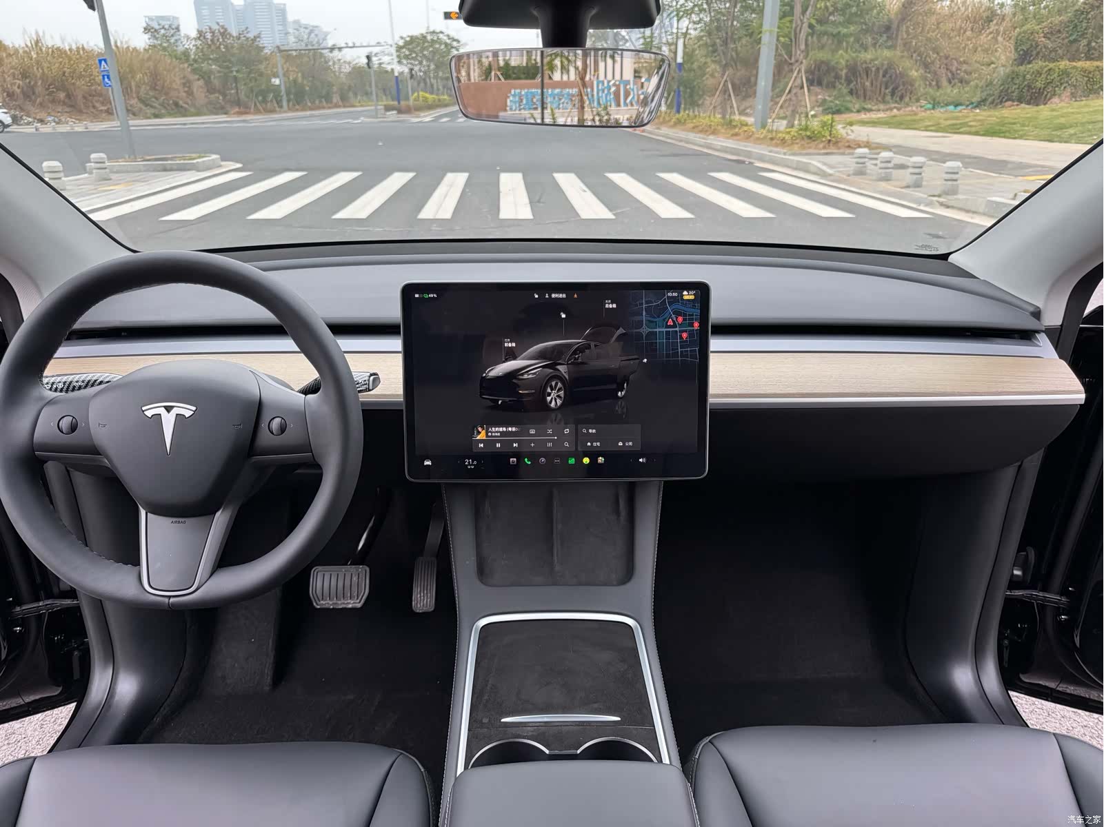 Tesla Model Y, 2023 9