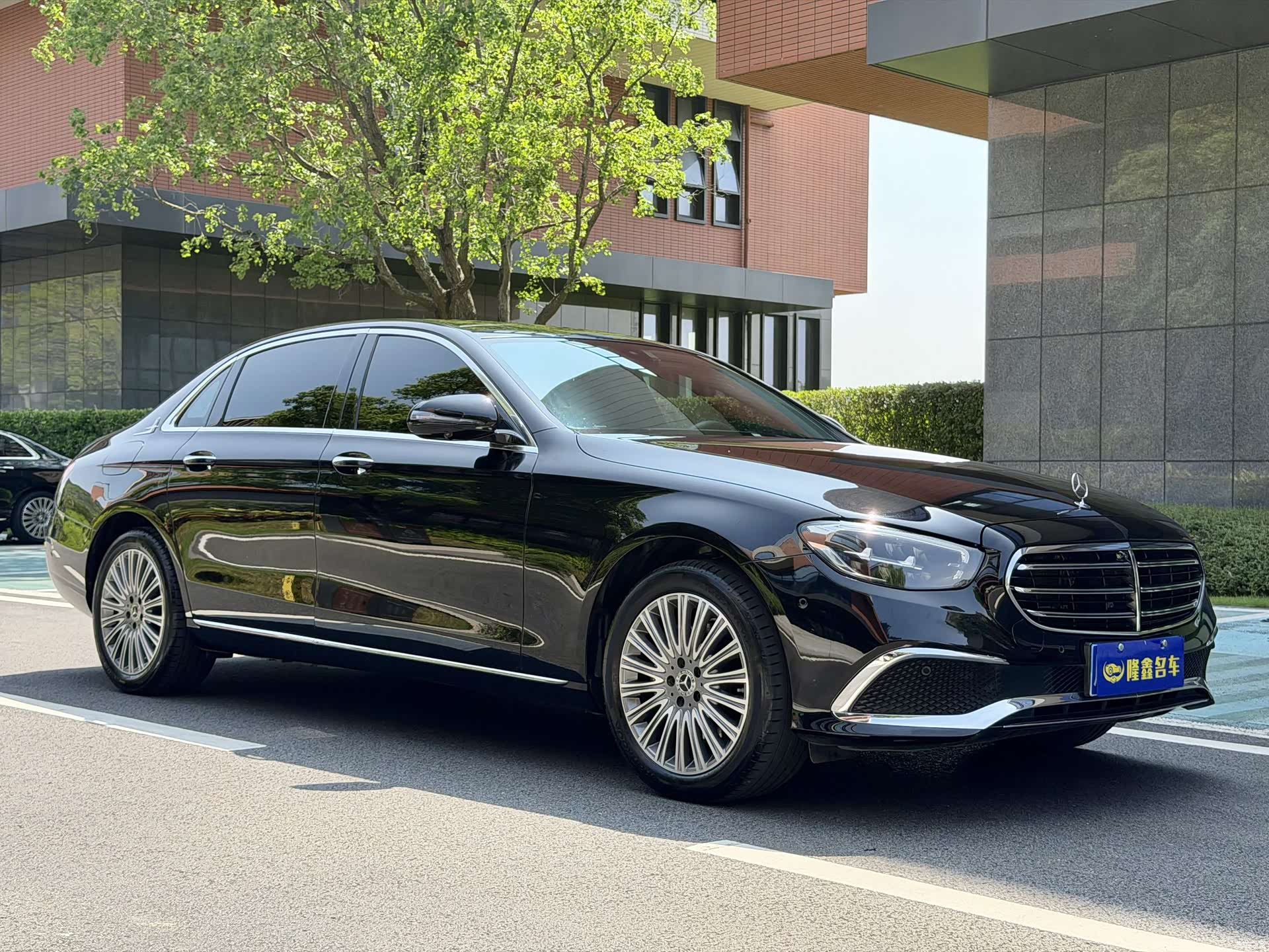 Mercedes-Benz E-Class, 2022 3