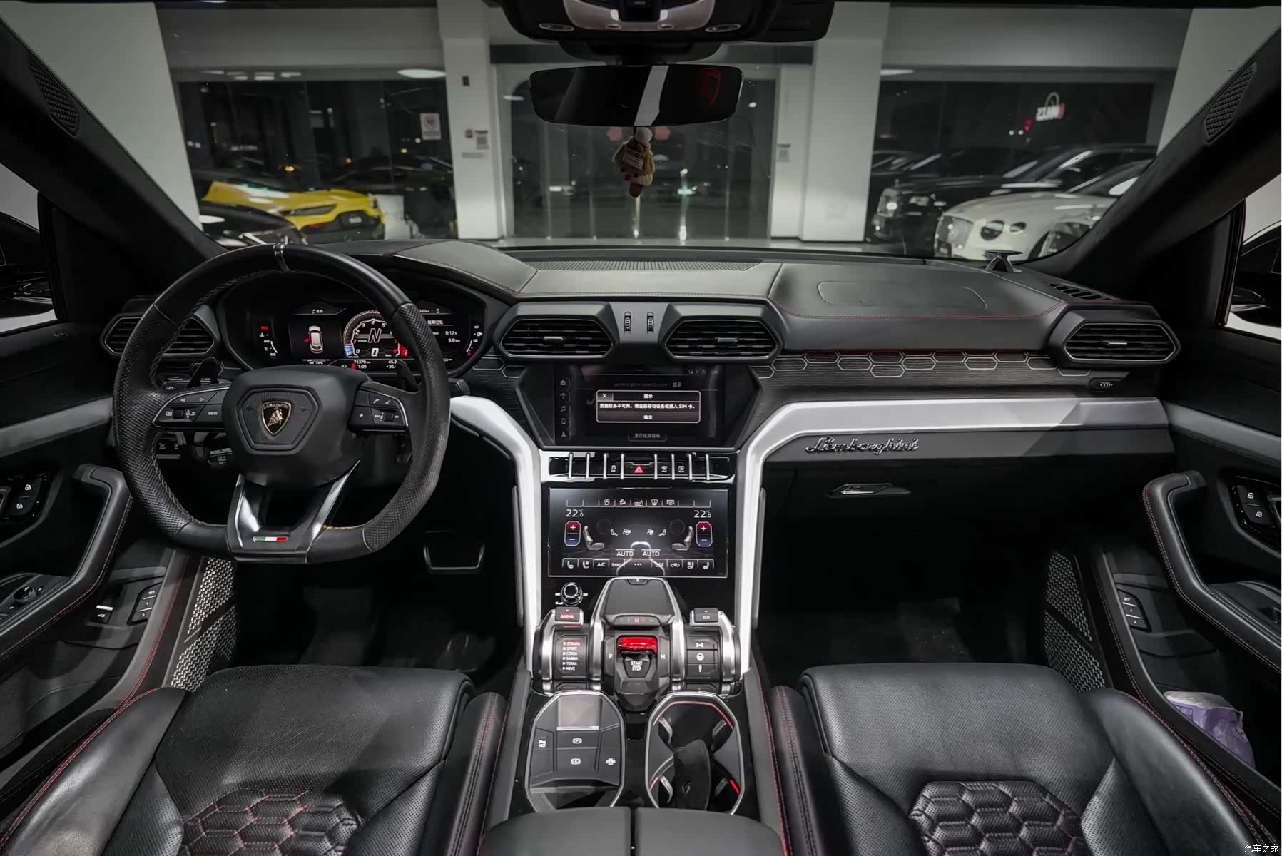 Lamborghini Urus, 2019 9