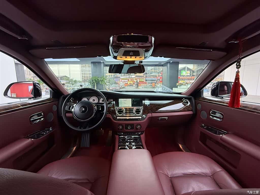 Rolls-Royce Ghost, 2014 12