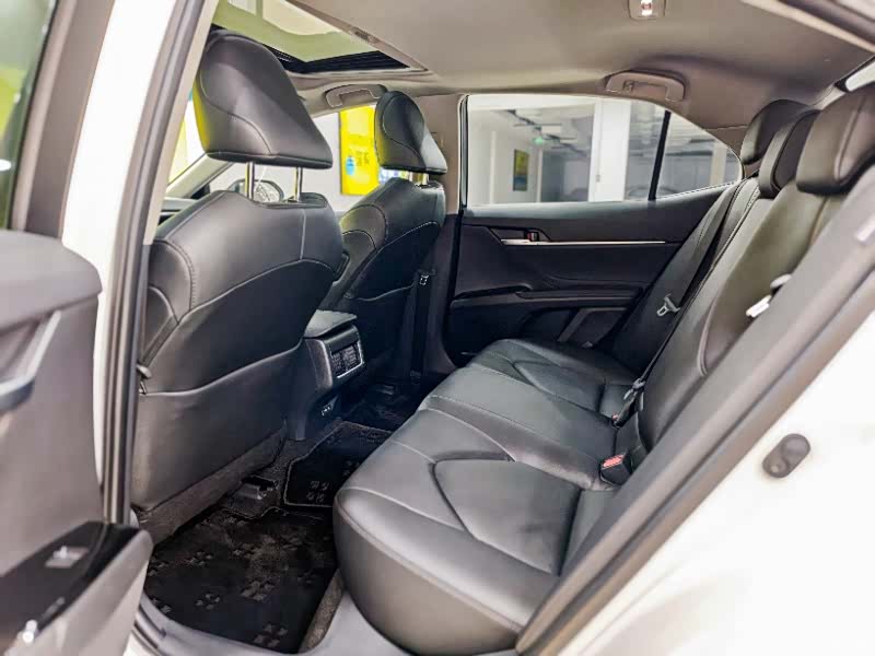 Toyota Camry, 2023 6