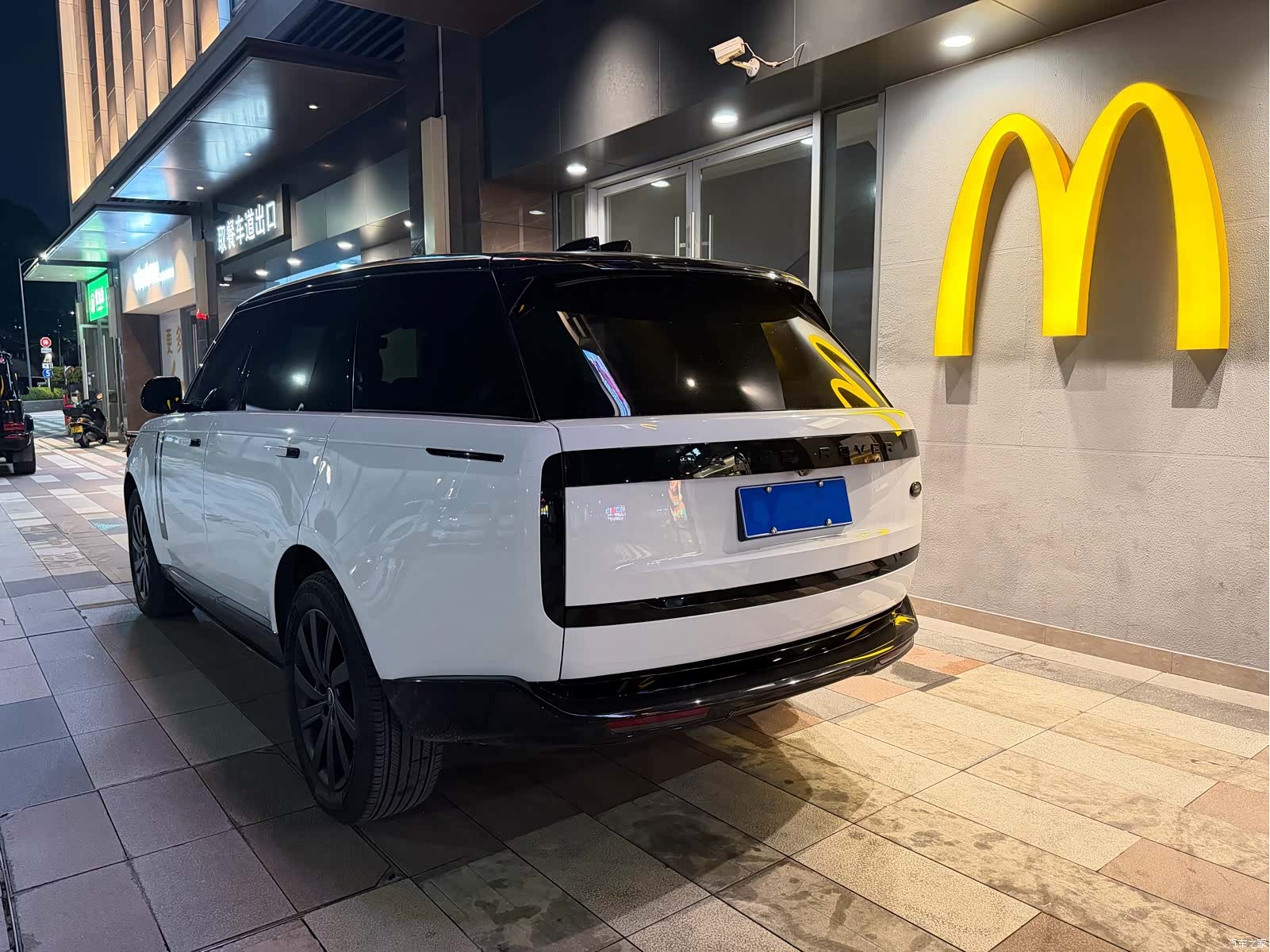 Land Rover Range Rover, 2024 все фото