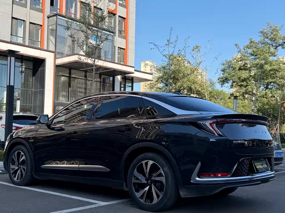 ARCFOX Polar Fox Alpha S