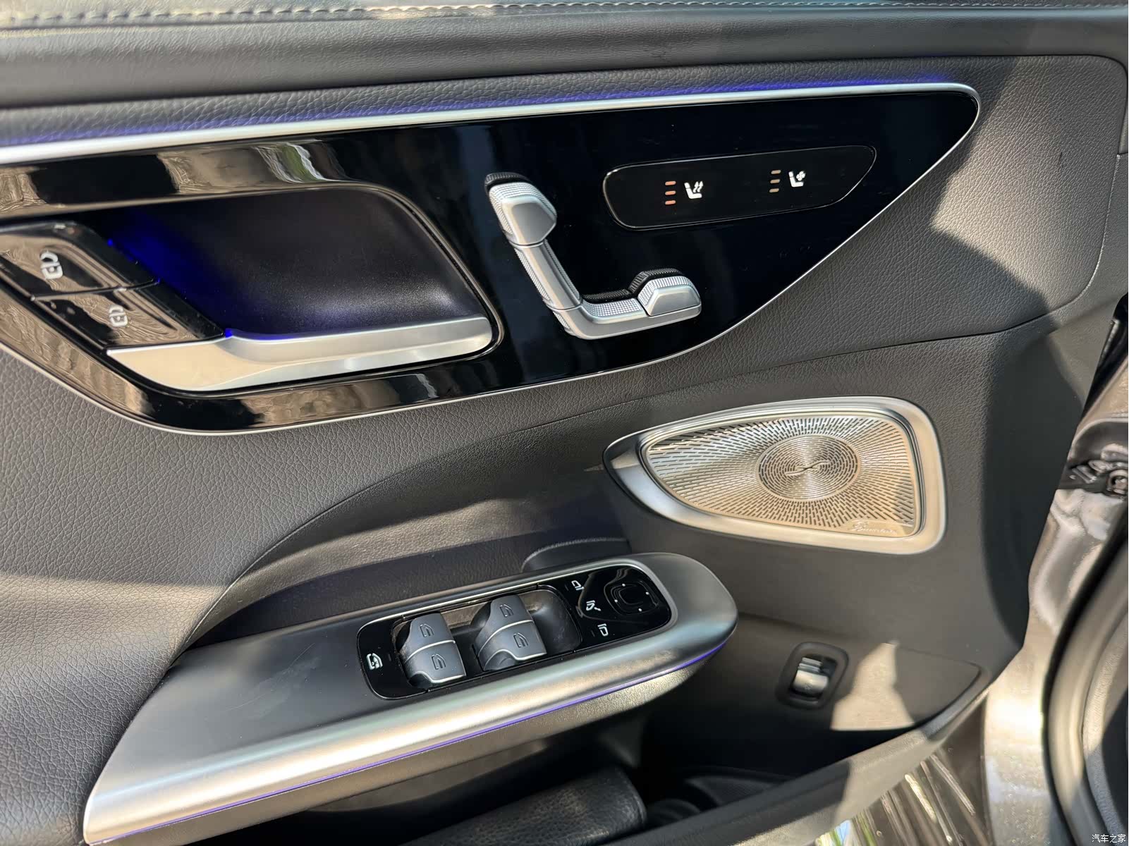Mercedes-Benz C-Class, 2025 8