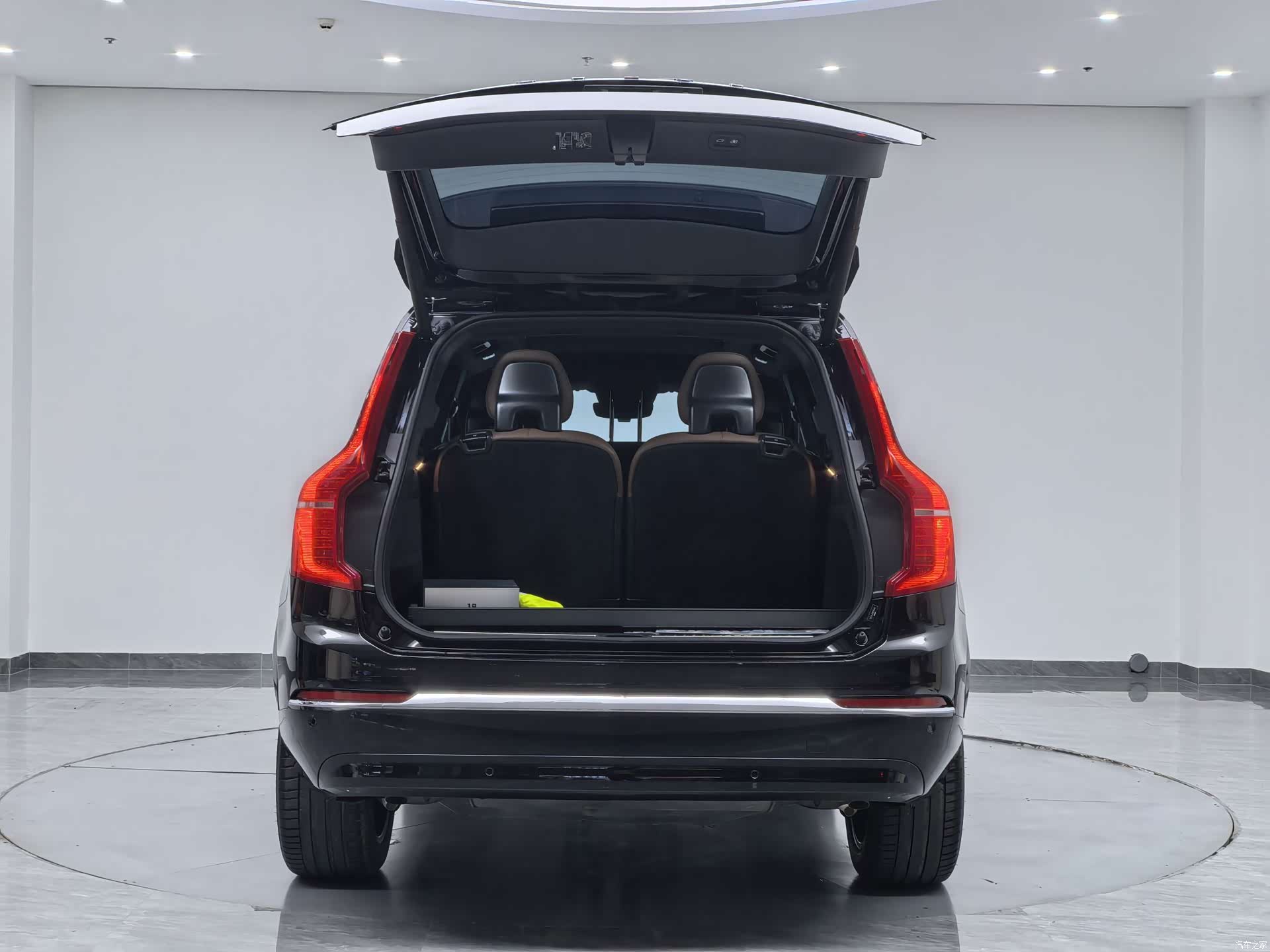 Volvo XC90, 2024 26