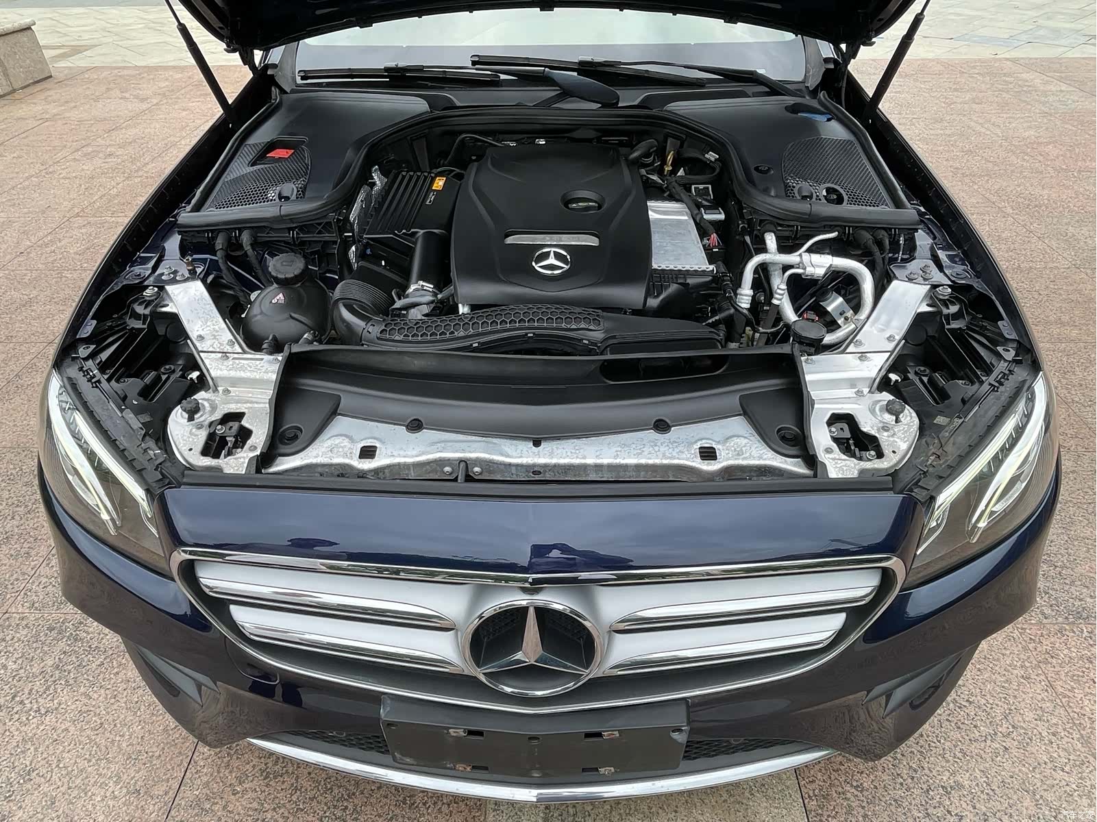 Mercedes-Benz E-Class, 2018 23