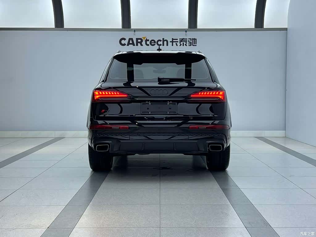 Audi Q7, 2024 2