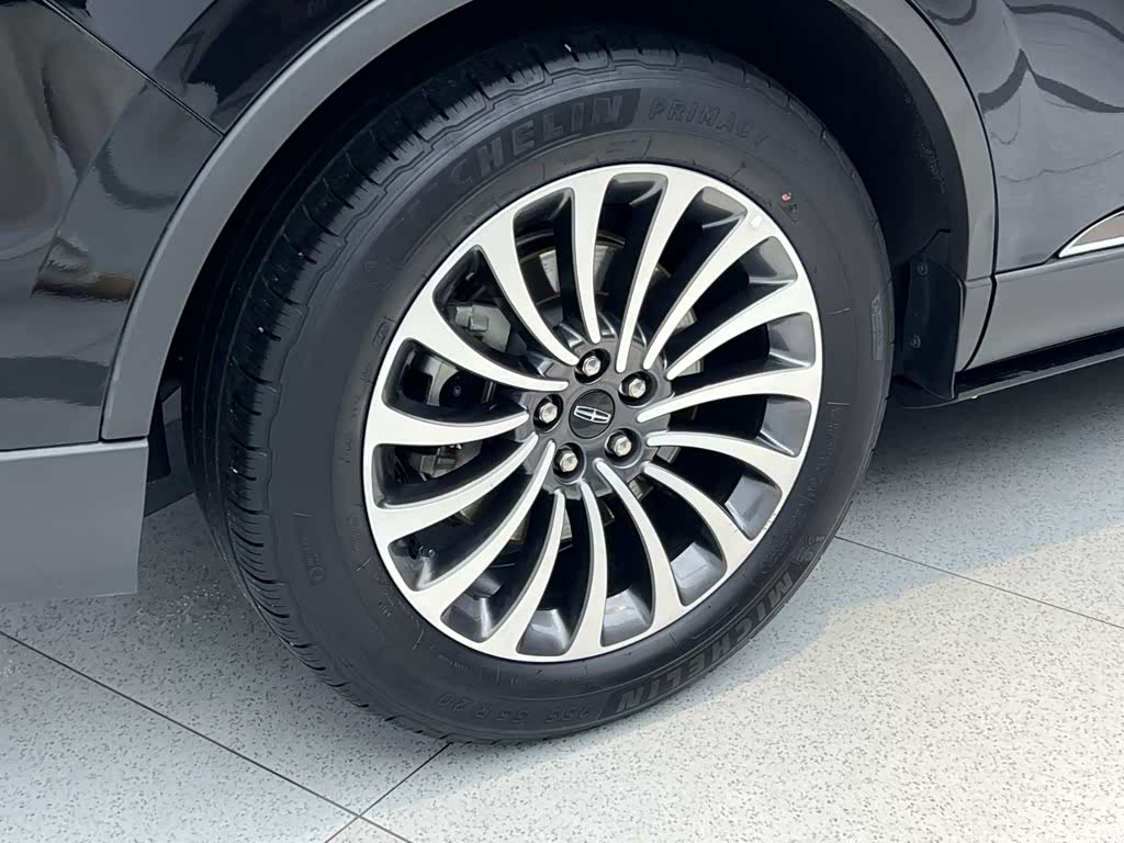 Lincoln Aviator, 2021 12