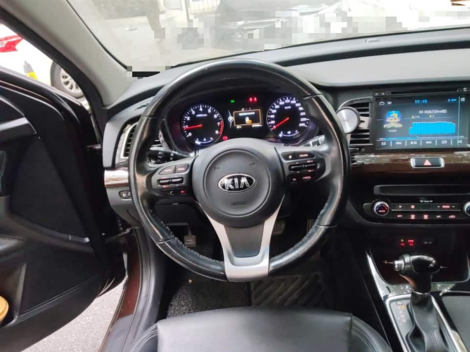Kia K4