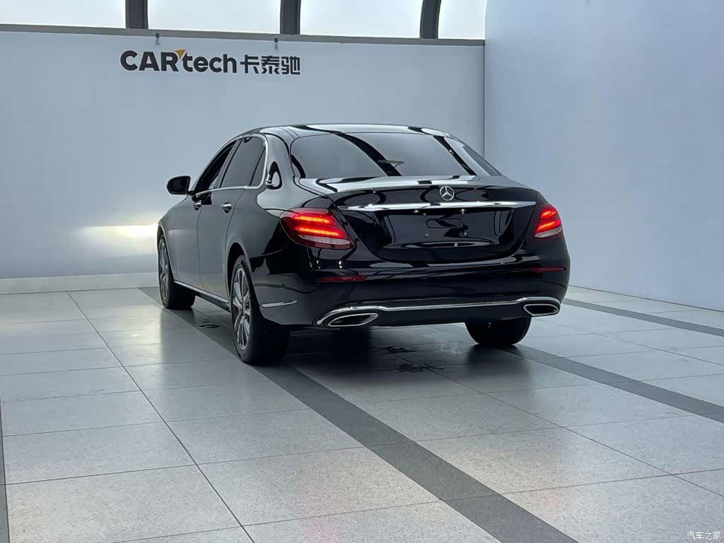 Mercedes-Benz E-Class, 2019 4