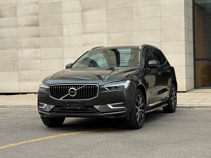 Volvo XC60 2020 — фото 1