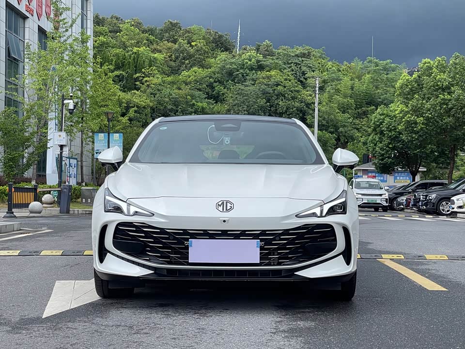 MG MG7