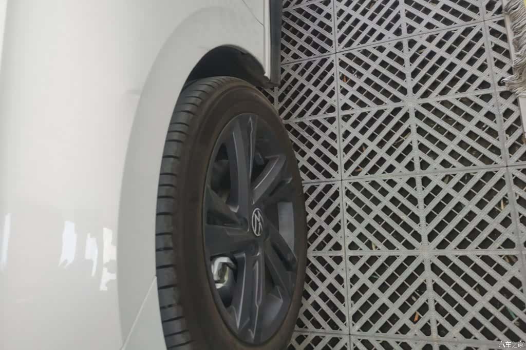 Volkswagen Golf, 2023 6