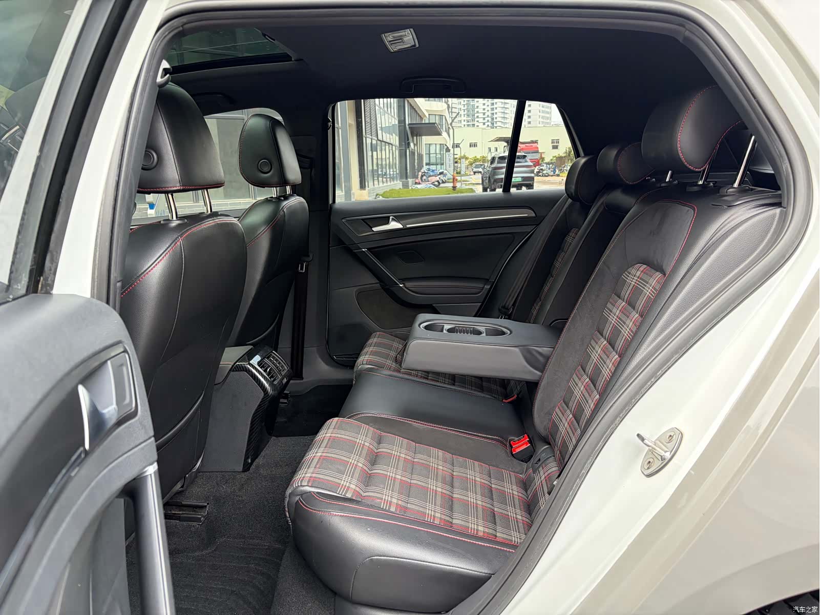 Volkswagen Golf, 2018 11