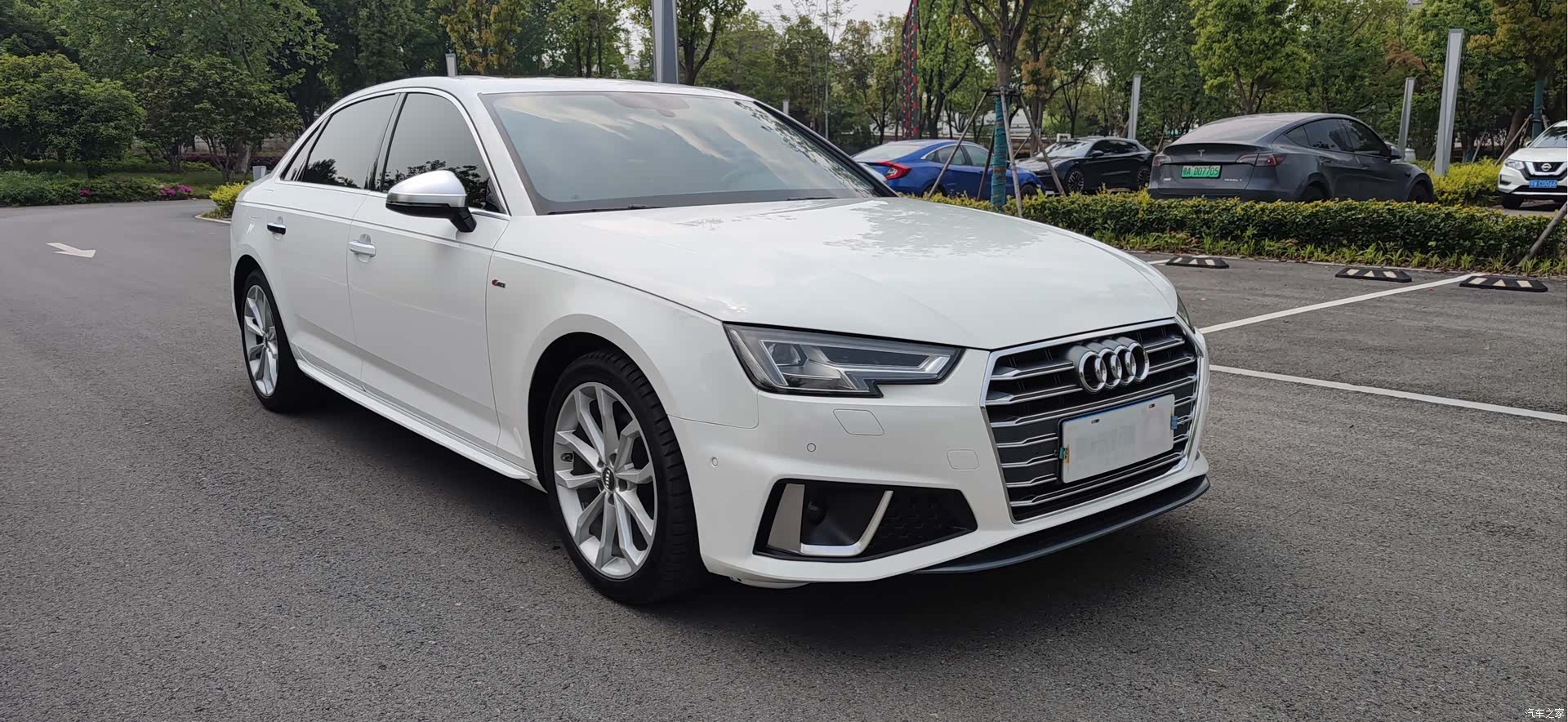 Audi A4L, 2019 3