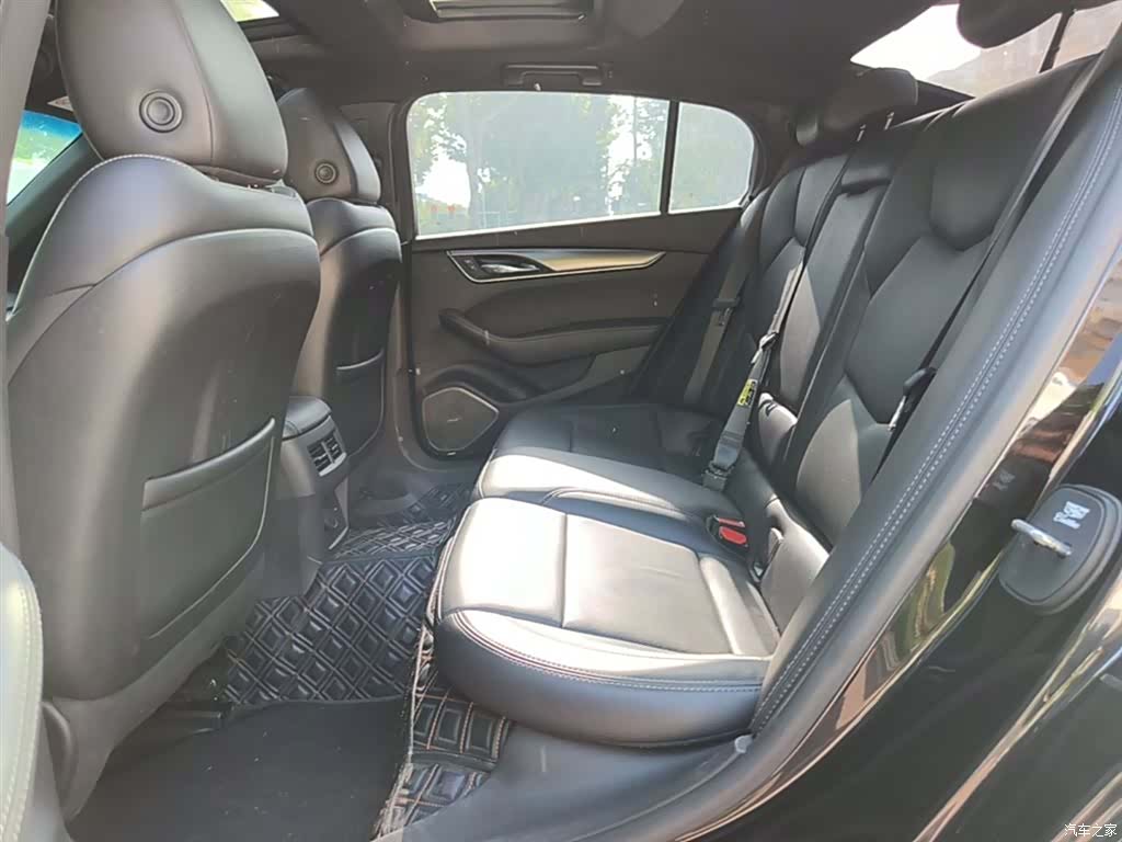 Cadillac CT5, 2022 17