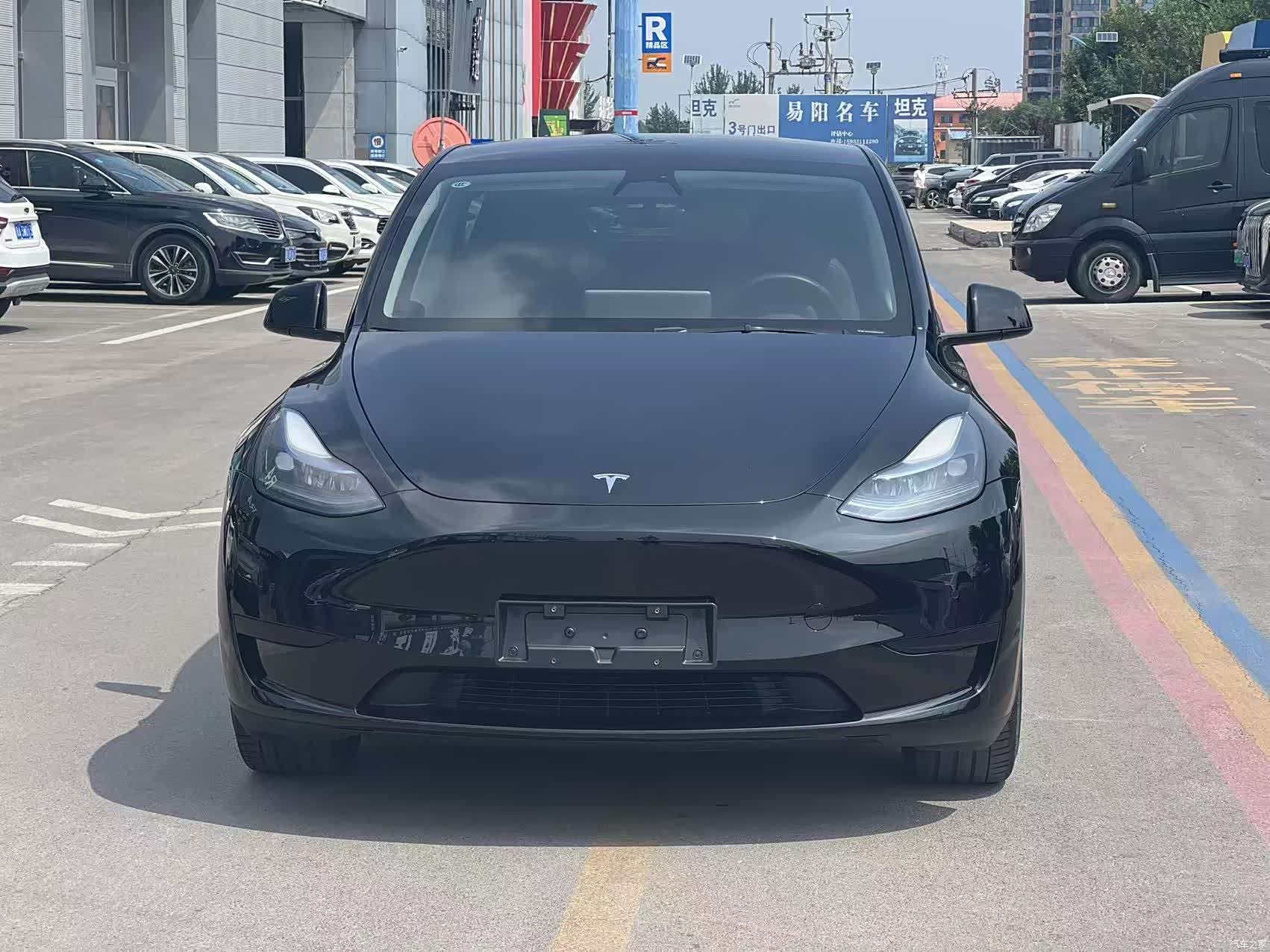 Tesla Model Y, 2023 2