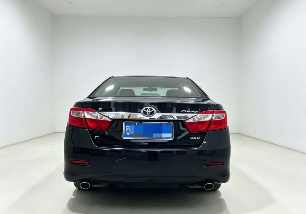 Toyota Camry, 2013 8
