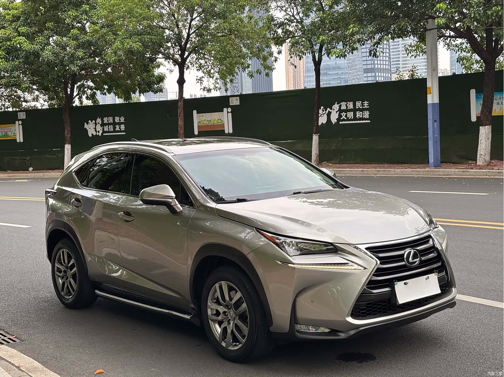 Lexus NX, 2016 25