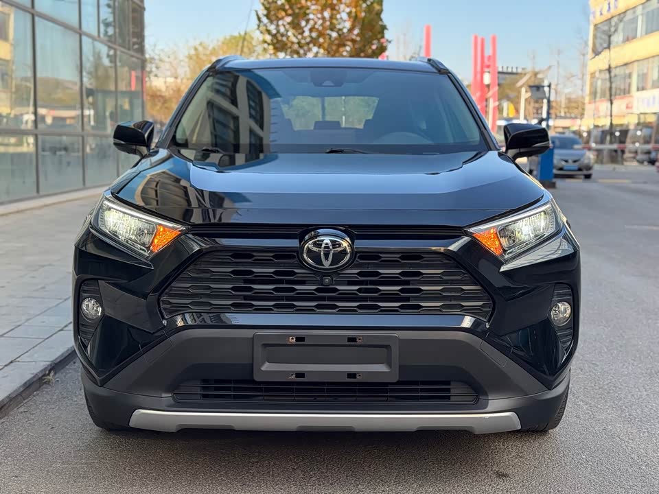 Toyota RAV4 Rongfang