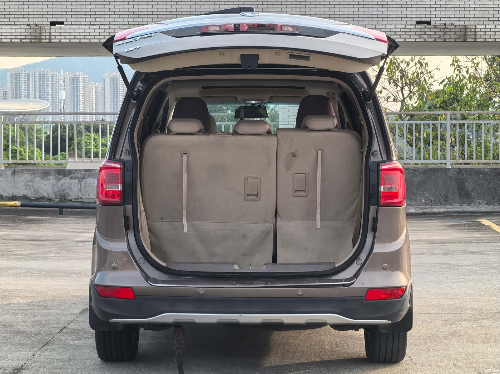 Wuling 730, 2017 13