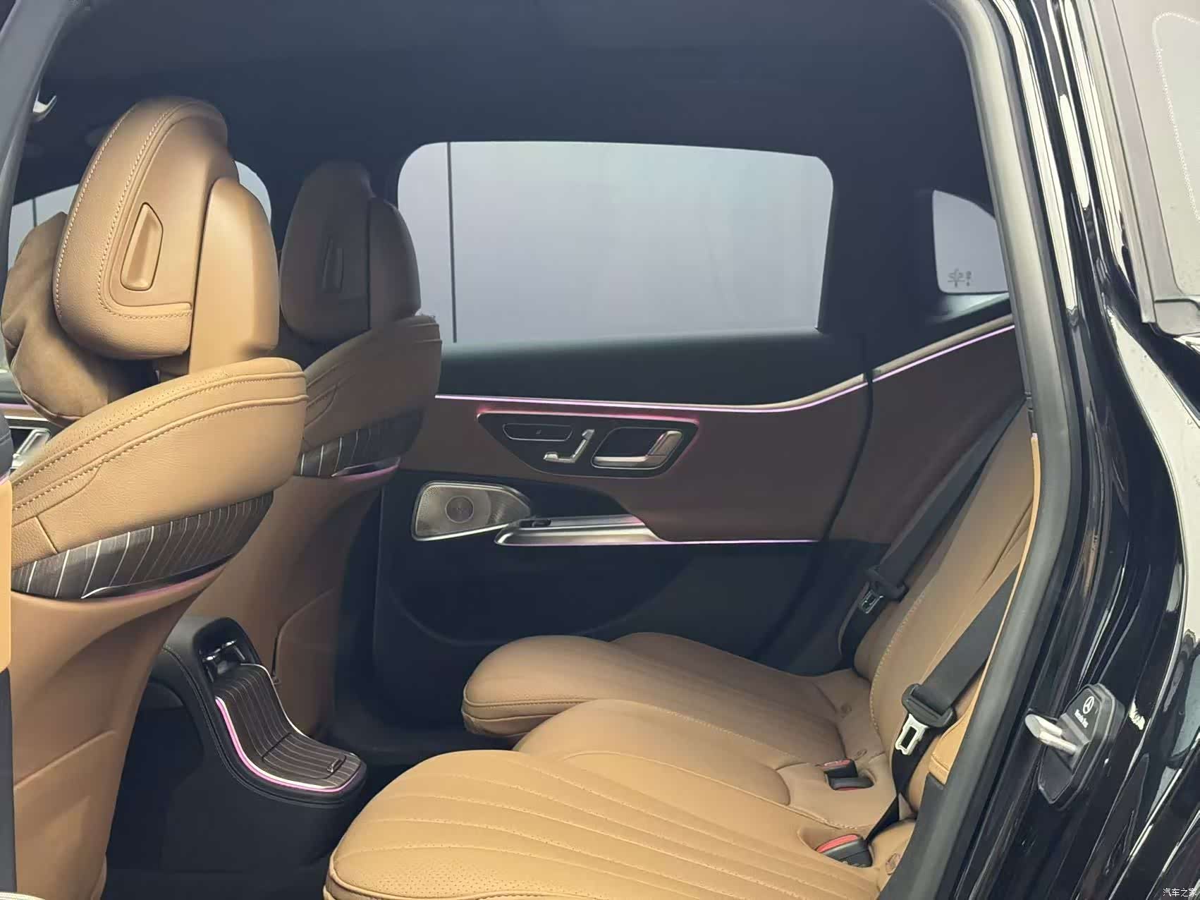 Mercedes-Benz E-Class, 2025 6
