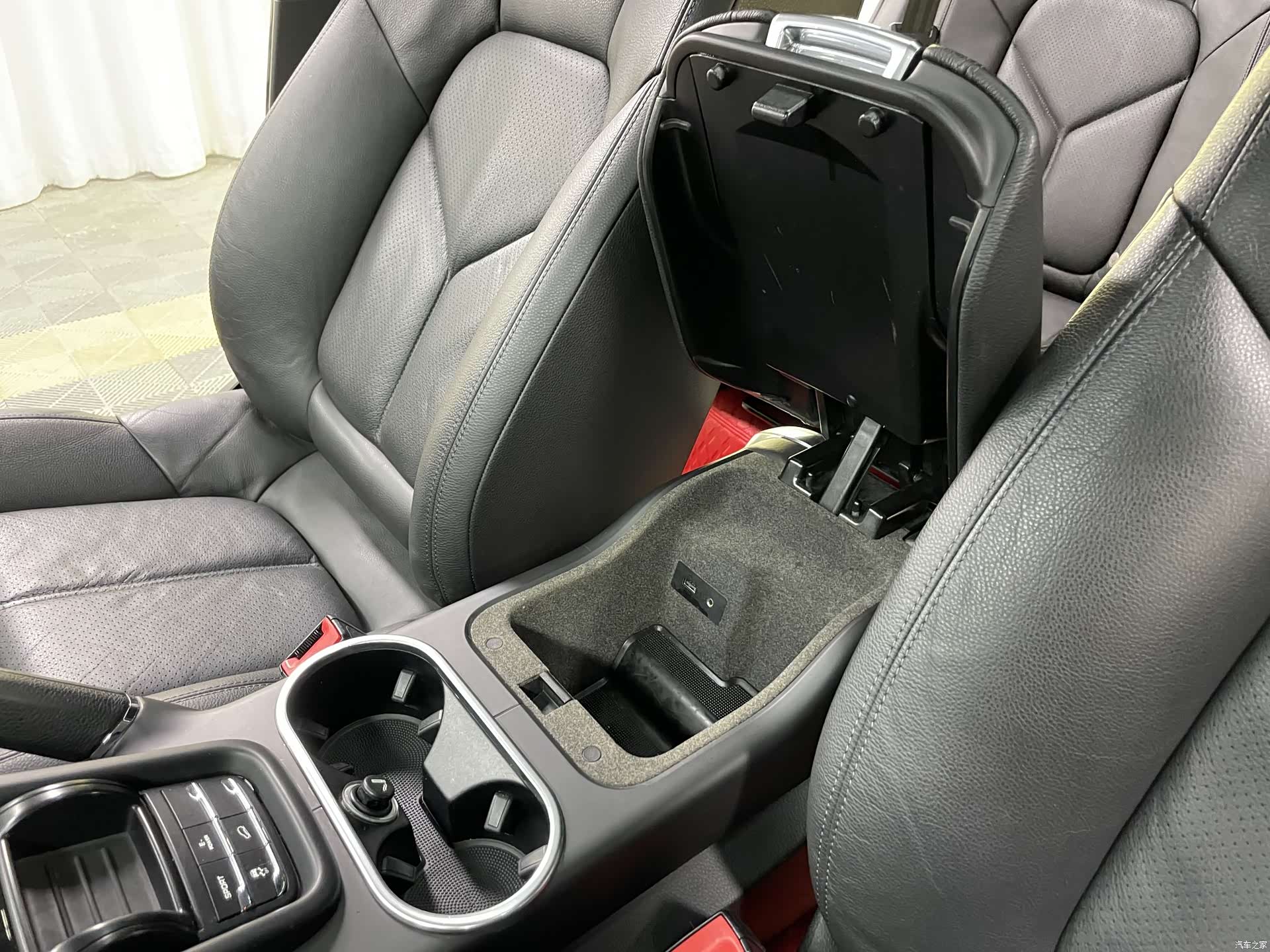 Porsche Cayenne, 2013 31