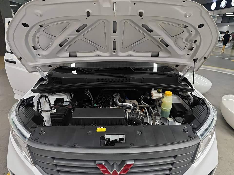 Wuling Wuling Hongguang PLUS Wuling Wuling Hongguang PLUS