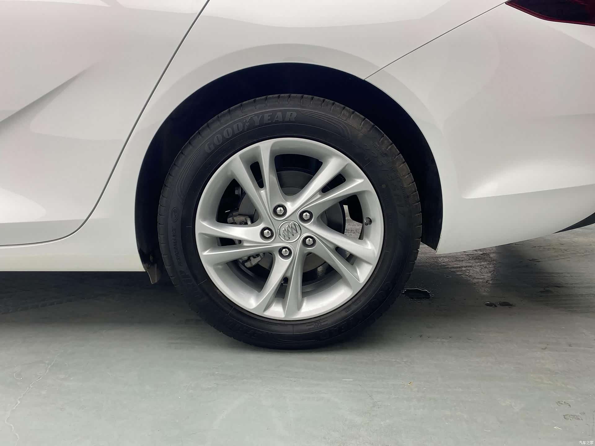Buick Regal, 2021 11