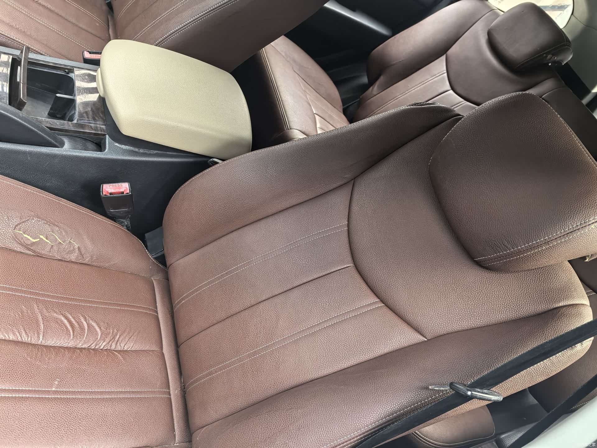 Roewe W5, 2013 все фото